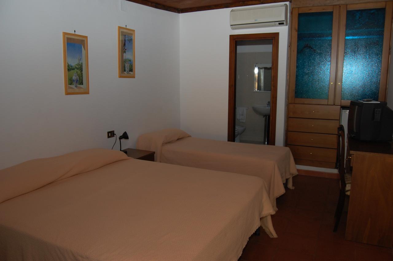 Case Vacanze Morfeo Trogir Exterior foto